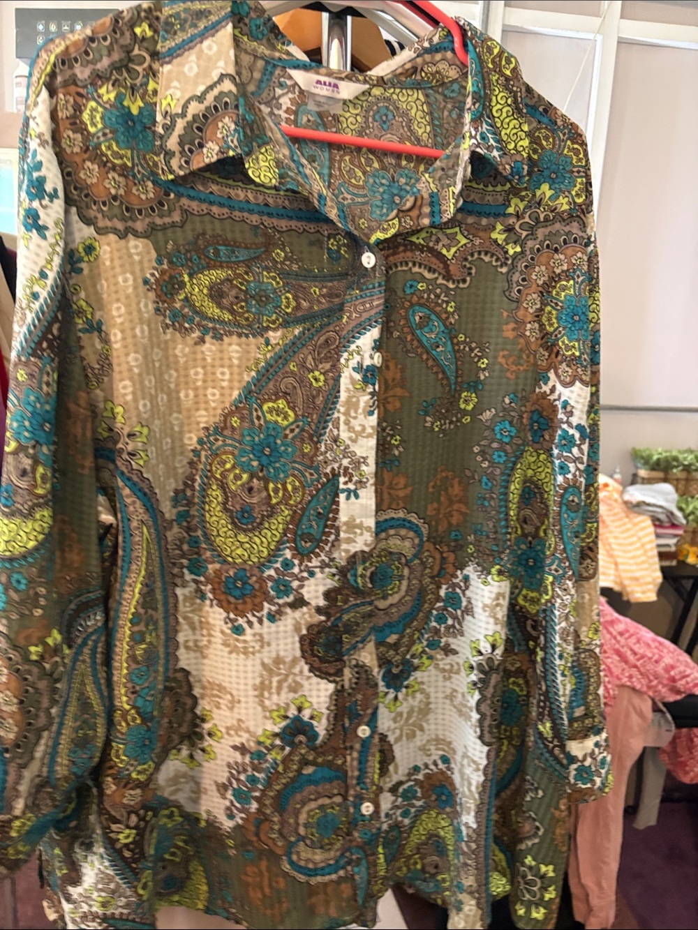 Alia Woman Paisley Button-Up Blouse 3/4 sleeve
